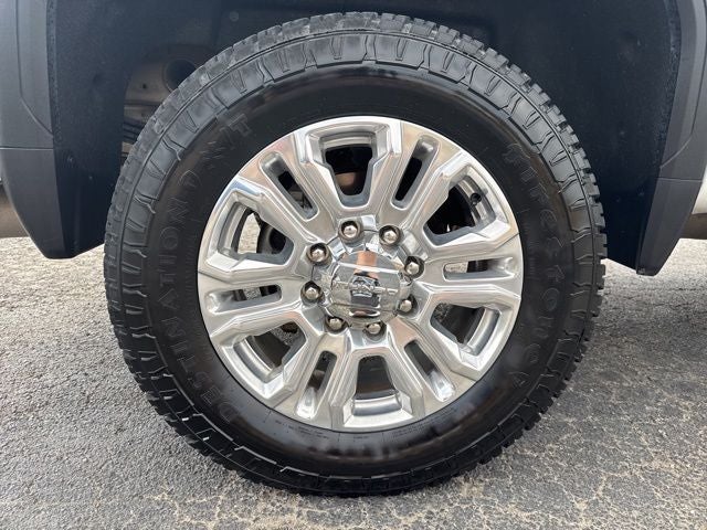 2023 GMC Sierra 2500HD 4WD Crew Cab Standard Bed Denali