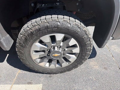 2024 Chevrolet Silverado 3500HD 4WD Crew Cab Standard Bed LT
