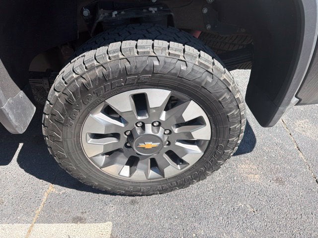 2024 Chevrolet Silverado 3500HD 4WD Crew Cab Standard Bed LT
