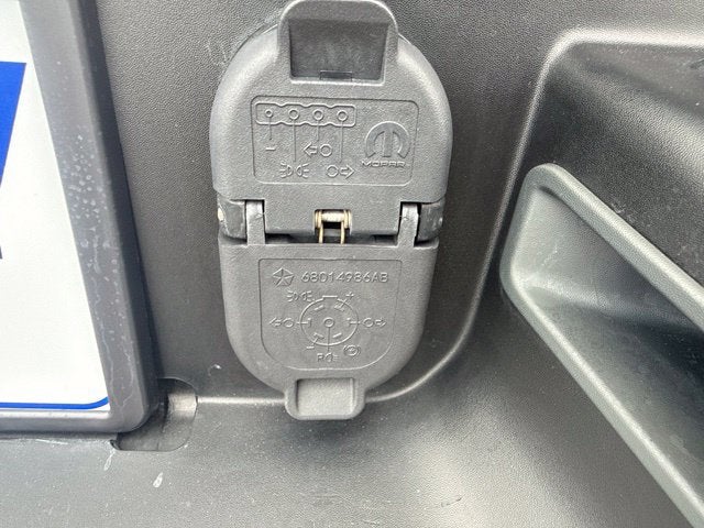 2024 RAM 3500 Lone Star Crew Cab 4x4 8' Box