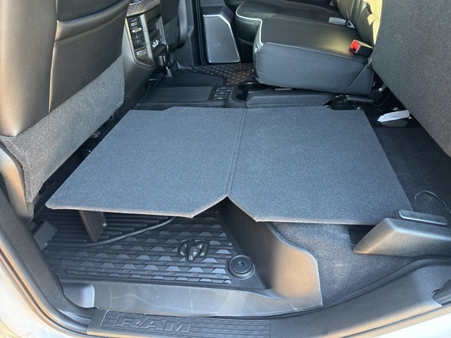 2025 RAM 3500 Laramie Crew Cab 4x4 8' Box