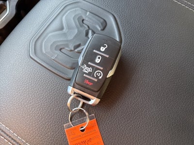 2025 RAM 3500 Laramie Crew Cab 4x4 8' Box