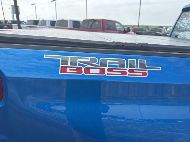 2022 Chevrolet Silverado 1500 4WD Crew Cab Short Bed Custom Trail Boss
