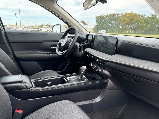 2025 Nissan Kicks SV Intelligent AWD