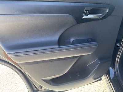 2024 Toyota Highlander XLE