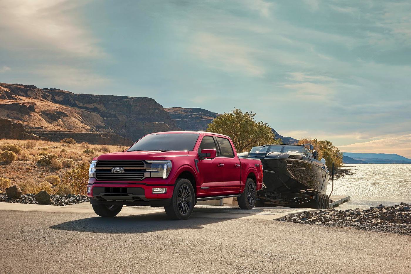 Ford F-150 Platinum, a truck that offers a PowerBoost hybrid engine option